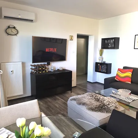 Celestino Apartment *